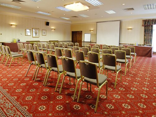 Aztec Hotel & Spa Bristol Cotswold Suite2
